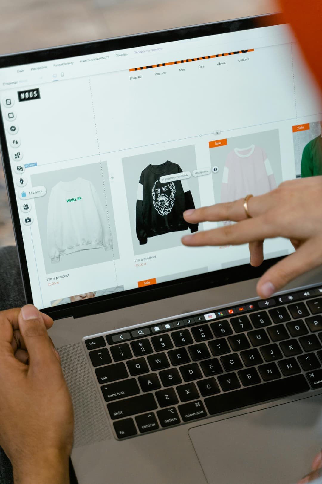 E-commerce Website
